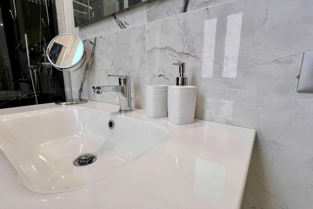 Urban House - Modern Flat Navigli Milan Center Apartment Exterior foto